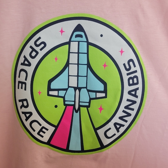 🆕️ Space Race Cannabis T-Shirt NWOT - Picture 2 of 4